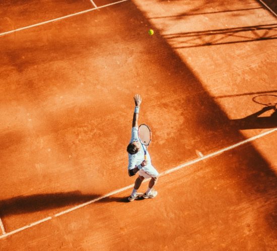 Le yoga ? Une bonne préparation pour les champions de tennis ! Découvrez la Revue Française de Yoga Sport et Yoga